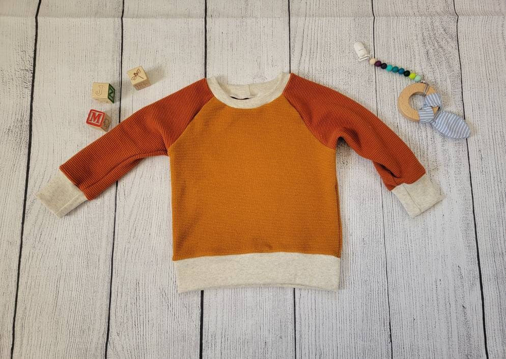 3T waffle knit sweater/sweatshirt